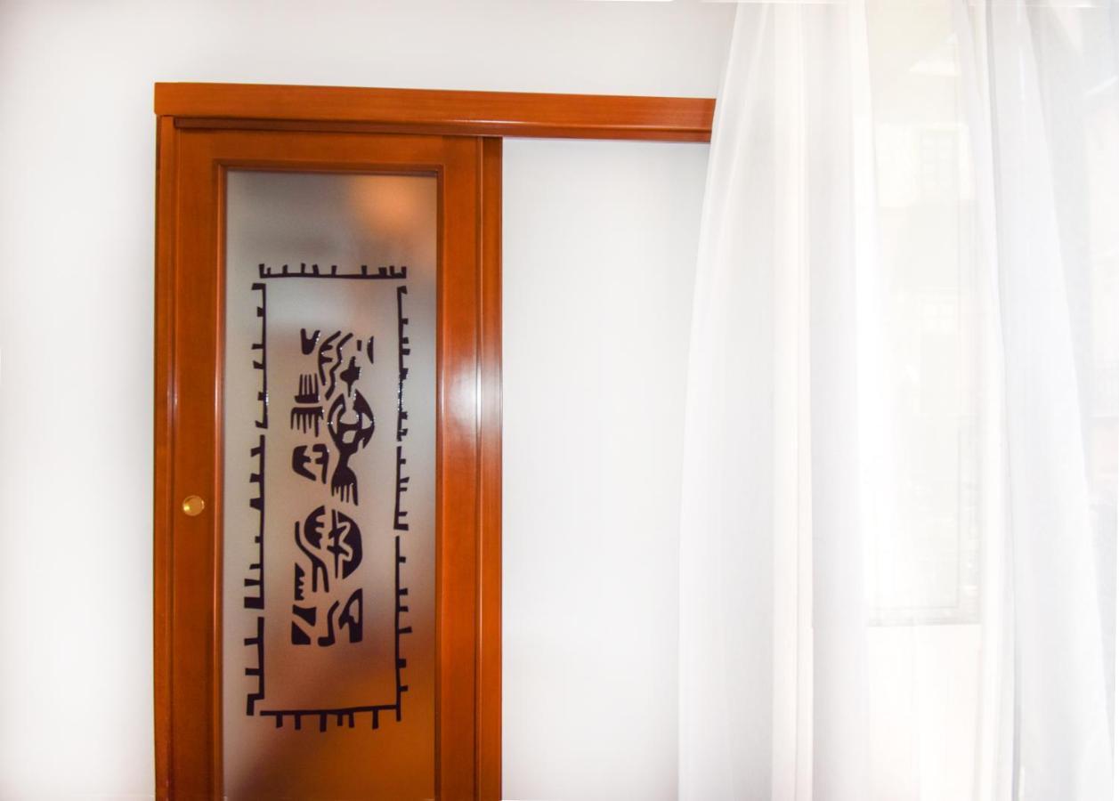 Porta Vicari With View In Downtown Apartman Palermo Kültér fotó