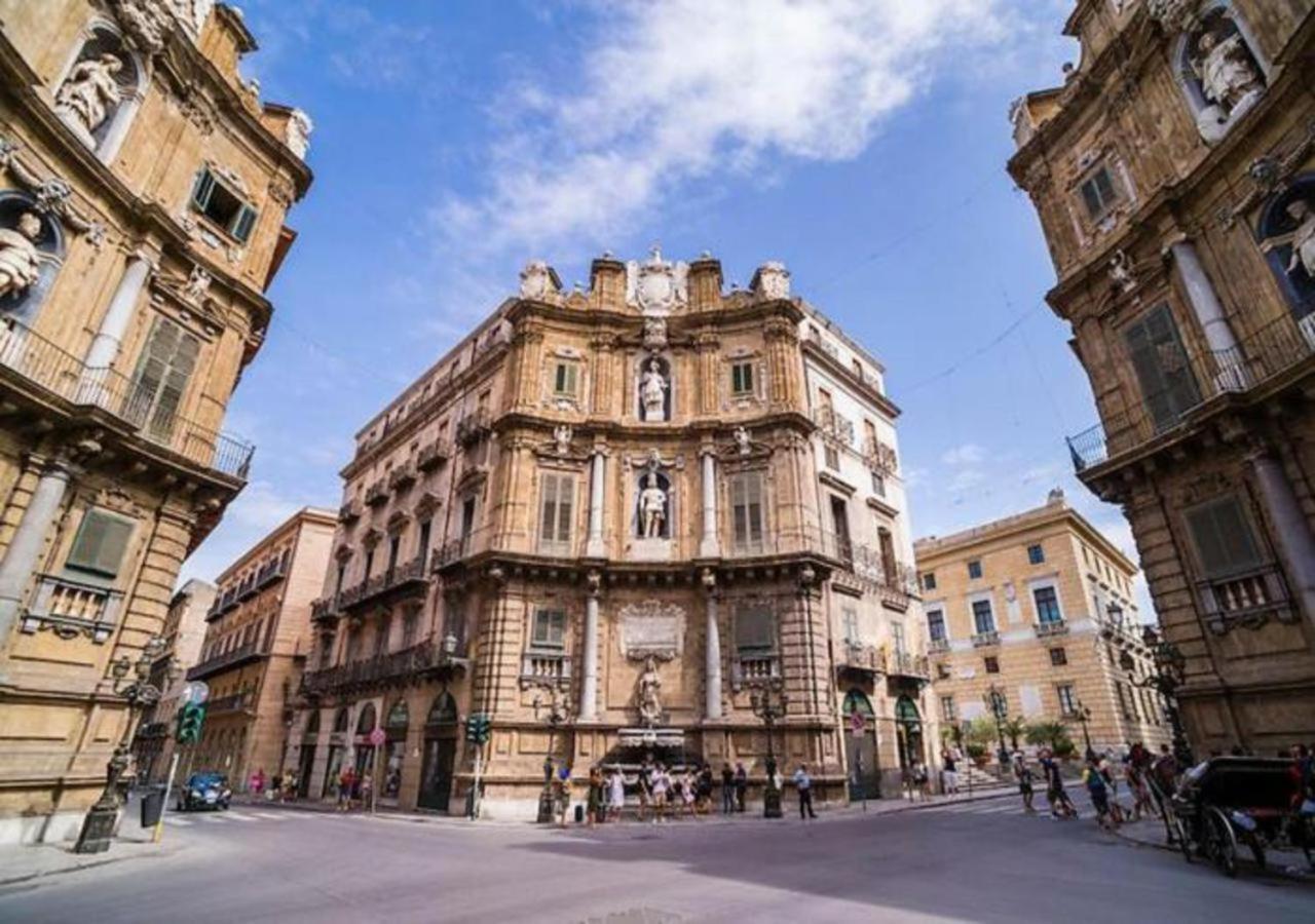 Porta Vicari With View In Downtown Apartman Palermo Kültér fotó