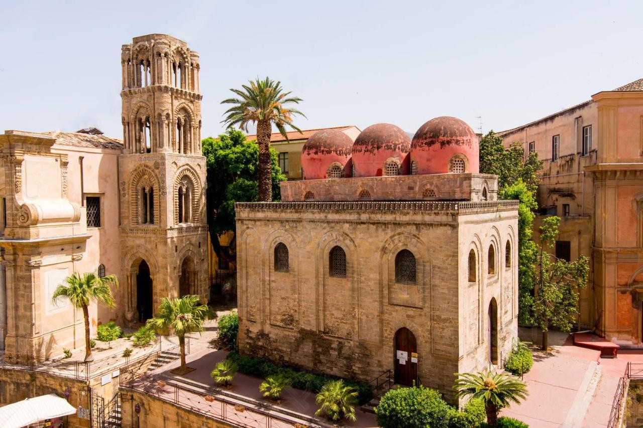 Porta Vicari With View In Downtown Apartman Palermo Kültér fotó